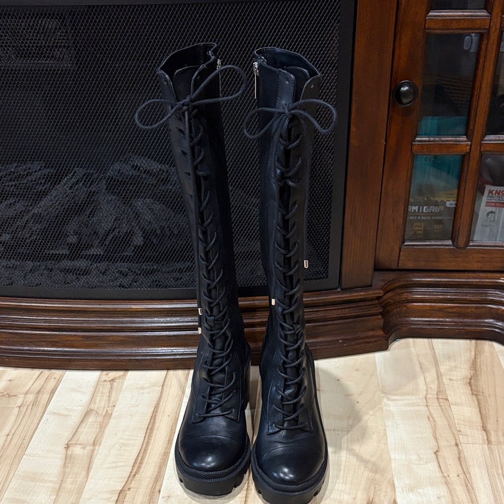 Giani Bini TheSoukey Black Lace-Up Knee-High Lug Boots - Picture 9 of 10